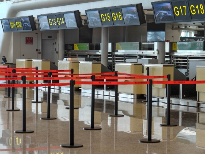 Wuhan airport sees record in passenger numbers since epidemic
