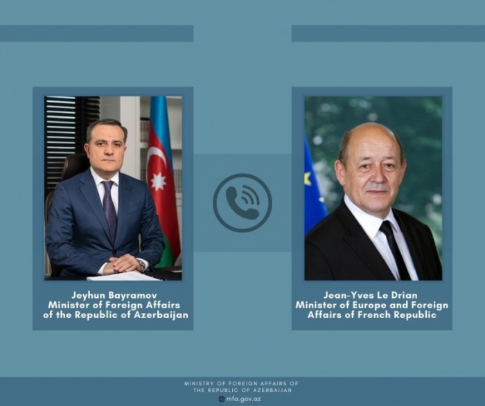 Azerbaijani, French FMs hold phone talk
