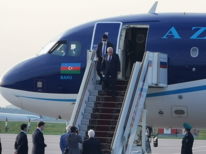 Azerbaijani PM embarks on official visit to Russia