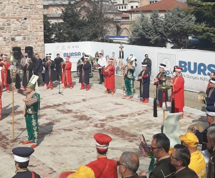 Azerbaijani delegation joins march to celebrate Bursa as Cultural Capital of Turkic World 2022