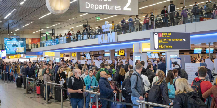 One of Europe's busiest airports to cap passengers through early 2023
