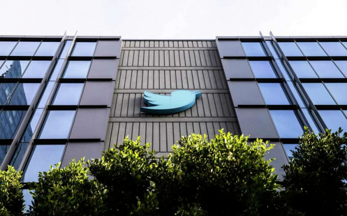СМИ: Twitter ищет новых инвесторов из-за оттока рекламодателей
