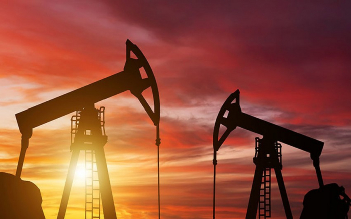 Мировые цены на нефть выросли на факторах спроса и предложения
