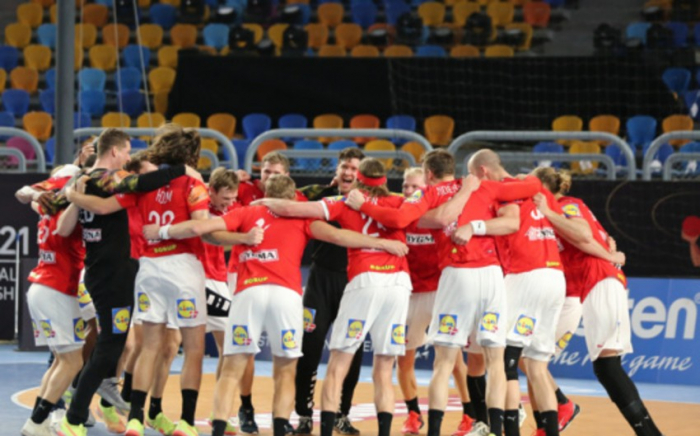 Сборная Дании в третий раз подряд выиграла чемпионат мира по гандболу
