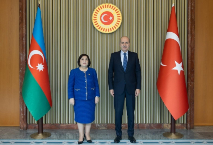 Председатель Милли Меджлиса поздравила турецкого коллегу по случаю Дня Республики