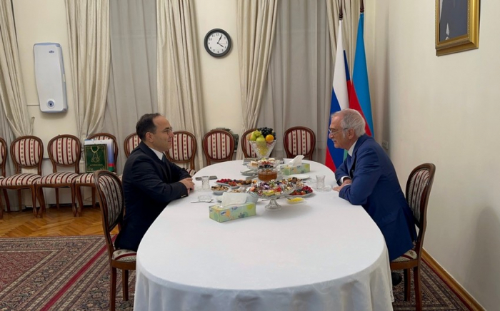Полад Бюльбюльоглу встретился с новоназначенным послом Турции в РФ