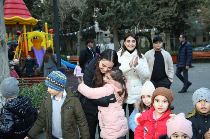 При участии Лейлы Алиевой в рамках проекта «Наш двор» были отремонтированы и переданы жильцам еще два двора