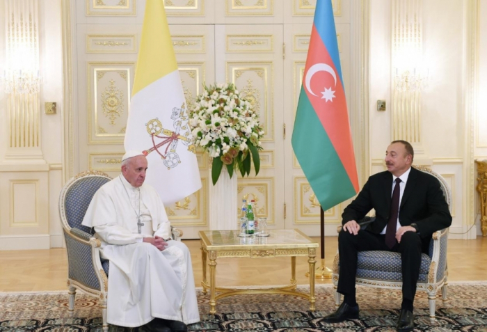 Президент: Азербайджан придает особое значение развитию отношений со Святым Престолом
