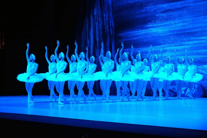 На сцене Дворца Гейдара Алиева прошел показ «Лебединого озера» и «Половецких плясок»