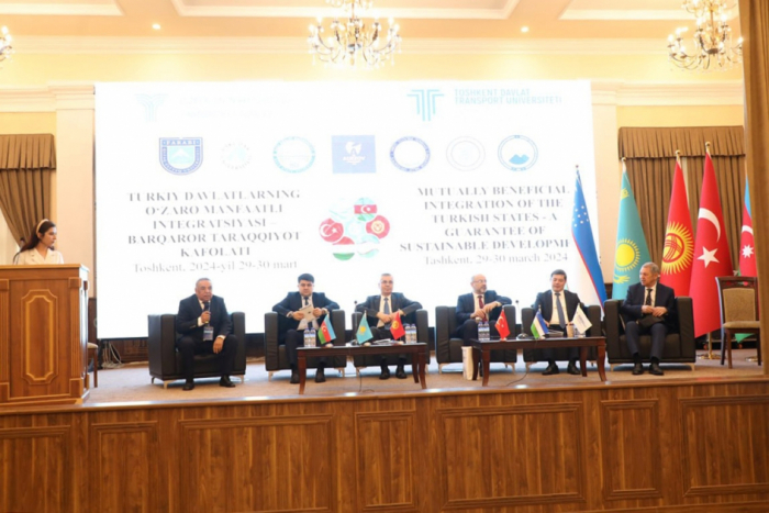 Азербайджанский культурный центр имени Гейдара Алиева в Узбекистане был представлен на международной научной конференции