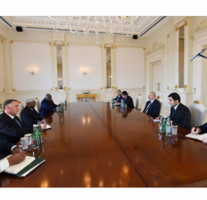 Президент Азербайджана Ильхам Алиев принял генерального секретаря Организации исламского сотрудничества<span style=