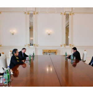 Президент Ильхам Алиев принял исполнительного секретаря Экономической и социальной комиссии ООН для Азии и Тихого океана <span style=