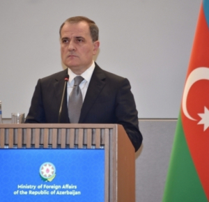 Министр иностранных дел Азербайджана отбыл с визитом в Cеверную Македонию
