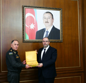 Министр обороны Азербайджана встретился с ректором Национального университета обороны Турции