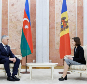 Посол Азербайджана вручил верительные грамоты Президенту Молдовы
