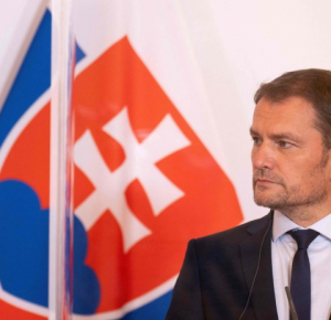 Slovakia PM offers to swap roles with finance minister