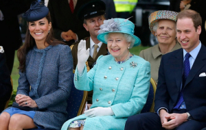 Elizabeth II returns to royal duties after husband’s death
