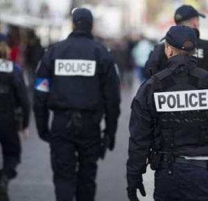 Unknown vandals thrash 14 police cars in Paris suburb