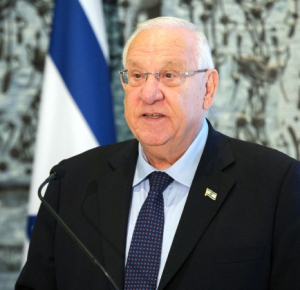 Israeli president tasks government formation to opposition leader

