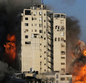 Israel, Hamas continue to trade blows on third day of intense fighting
