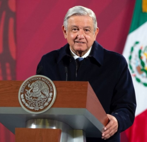 Mexico's president asks forgiveness for Chinese massacre
