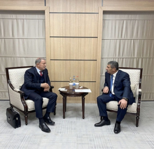 Azerbaijan's Defense Minister meets with Turkish counterpart
