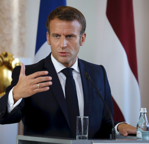 Macron: France to delay sanctions as UK talks continue