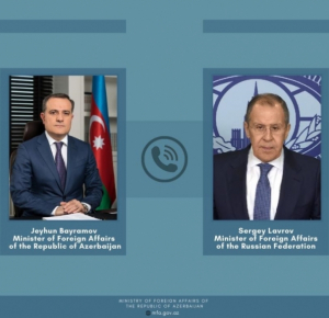 Azerbaijani, Russian FMs hold phone talk
