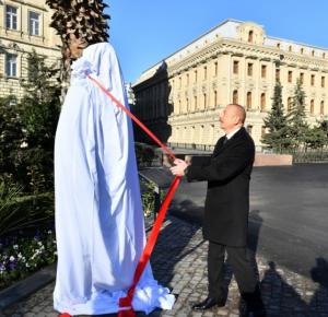 President Ilham Aliyev attended inauguration of statue to philanthropist Haji Zeynalabdin Taghiyev in Baku