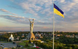 Ukraine is offered a non-bloc status
