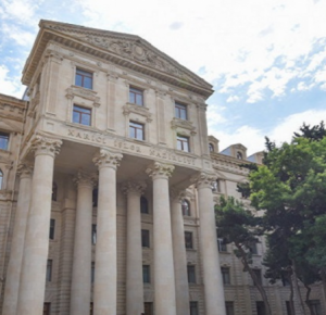 Баку заявил о готовности удовлетворить гуманитарные потребности армянских жителей Азербайджана