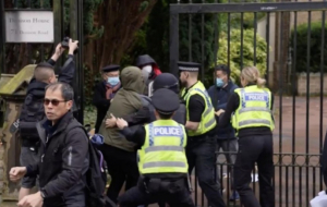 Великобритания должна нести ответственность за нападение на консульство КНР