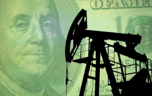 Нефть подешевела после повышения ключевых ставок мировыми центробанками
