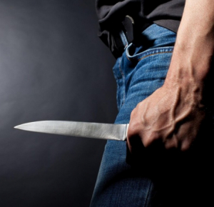 В Баку 24-летнего парня ударили ножом
