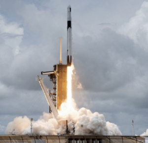 SpaceX запустила ракету с двумя спутниками связи компании SES
