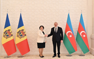  Молдавия пытается заменить российский газ азербайджанским  -   ИНТЕРВЬЮ  
