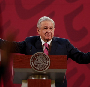Президент Мексики назвал причастных к попытке переворота в Бразилии
