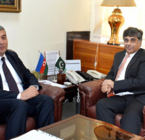 Посол Азербайджана встретился с министром торговли Пакистана