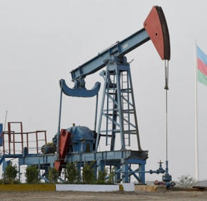Стоимость азербайджанской нефти вновь снизилась