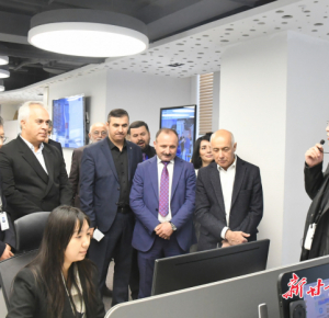The delegation of mainstream media in Azerbaijan visits Gansu