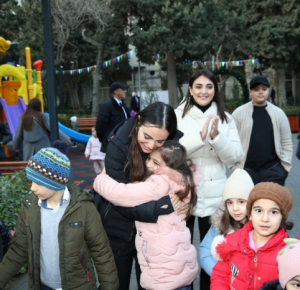 При участии Лейлы Алиевой в рамках проекта «Наш двор» были отремонтированы и переданы жильцам еще два двора