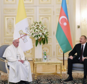Президент: Азербайджан придает особое значение развитию отношений со Святым Престолом