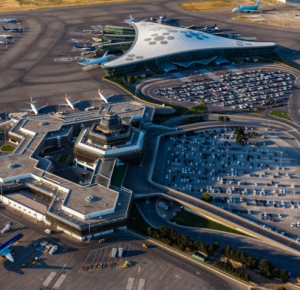 Пассажиропоток в Бакинском аэропорту в праздничные дни увеличился более чем на 30 процентов