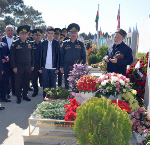 Почтена память Национального героя Шукюра Гамидова