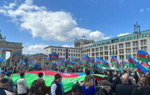 Члены азербайджанской диаспоры в Германии с большой радостью встретили Ильхама Алиева