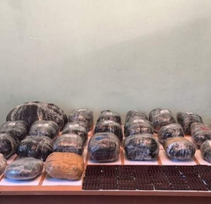 Azerbaijan prevents smuggling of drugs from Iran
